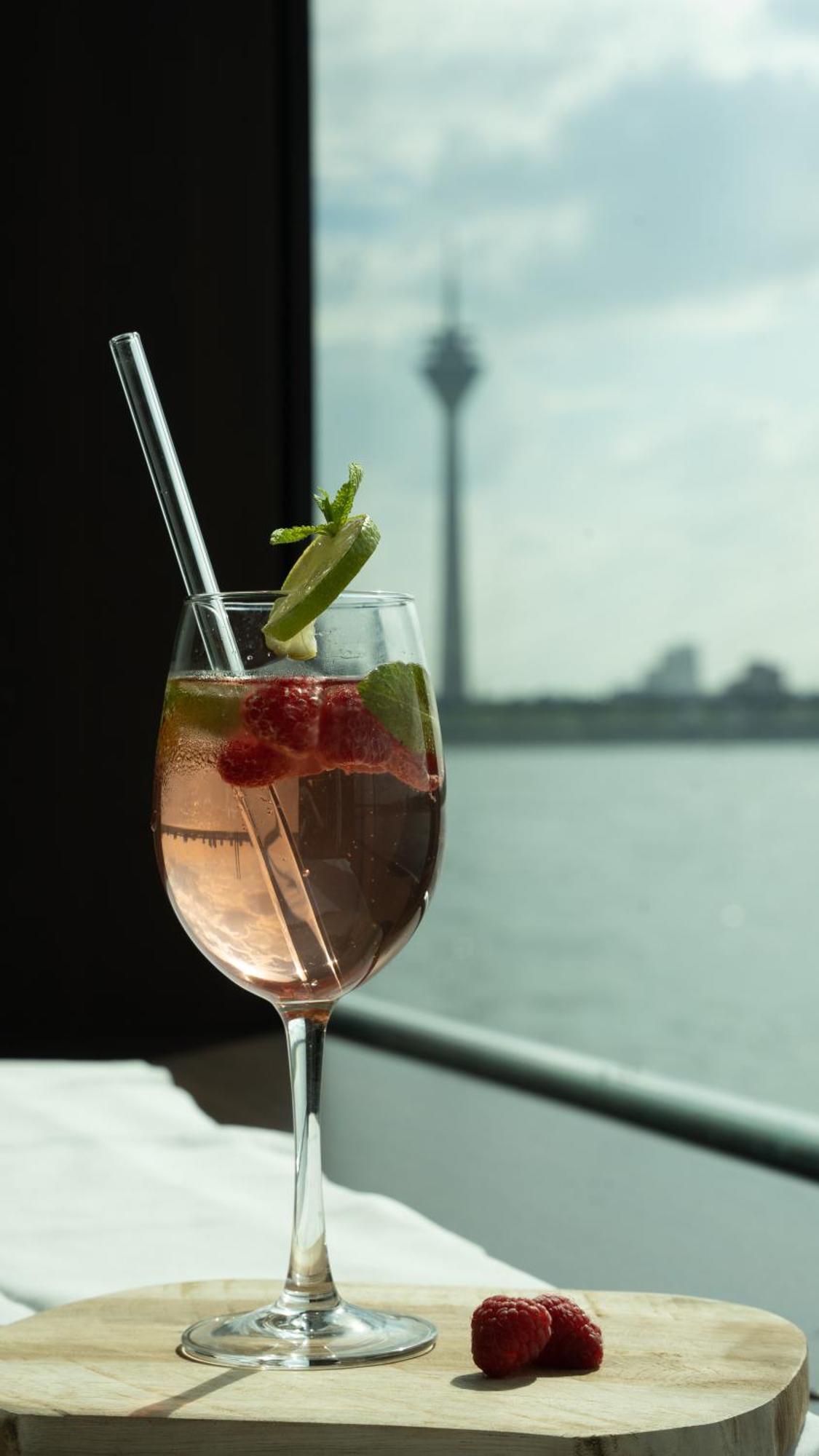 Viva Riverside Altstadt Duesseldorf Экстерьер фото